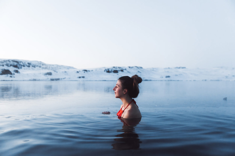 woman-in-hot-bath-during-winter-eliminating-dry-skin-and-hair-concept
